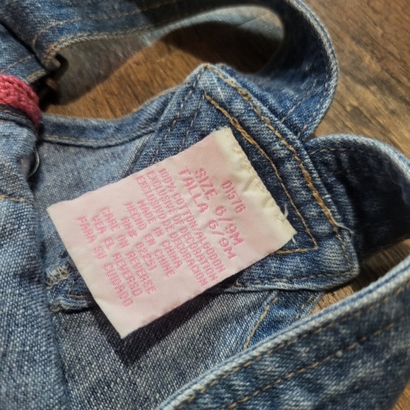 Vintage Denim Floral Embroidered Crochet Hem Heart Strap Overalls Size 6-9M - Picture 7 of 8